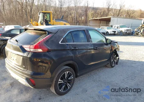 2025 Mitsubishi Eclipse Cross Black Edition S-Awc/Se S-Awc/Sel from USA, damaged, VIN JA4ATWAA8SZ013805